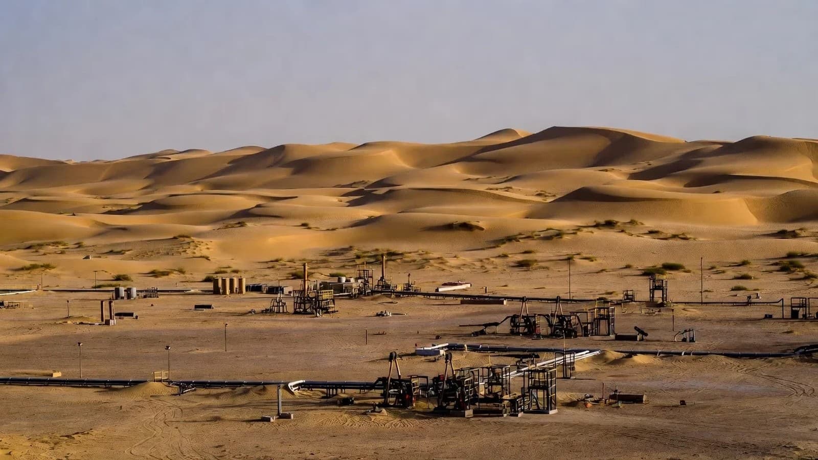 From building management and facility care to oil and gas support, training, infrastructure, technology, sustainability, HSE, and operational readiness — FDN delivers in Muscat and across the Sultanate.
